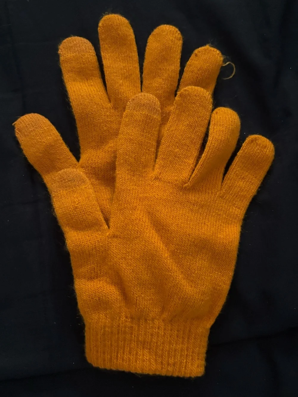 Wild Fable Women’s Knit Gloves in Orange and Yellow